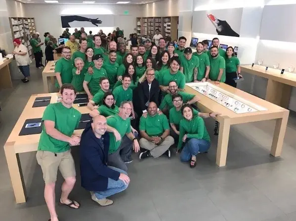 Les employés en Apple Store porteront le vert pour célébrer la journée de la Terre