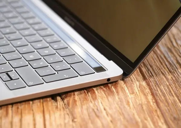 Le MacBook Pro mi-2019 pourrait offrir une autonomie intéressante