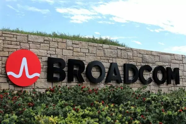 Broadcom signe avec Apple pour 15 milliards de dollars de composants sans fil