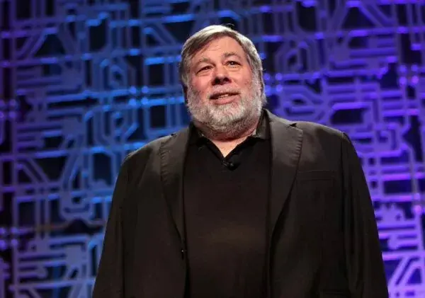 Escroquerie au Bitcoin : Steve Wozniak attaque Youtube en justice