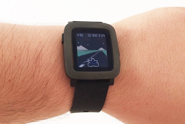 Pebble Time vs Apple Watch : la montre ultime des geeks peut-elle rivaliser ?