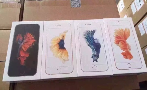 L'image du soir : l'iPhone 6s rose et toutes ses boites en vadrouille sur le web