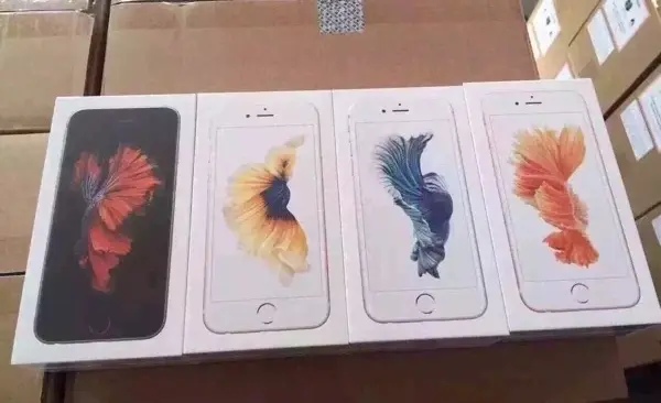 L'image du soir : l'iPhone 6s rose et toutes ses boites en vadrouille sur le web