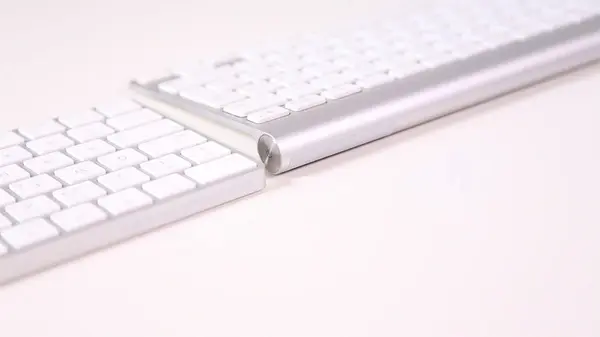 La Magic Mouse, le Magic Trackpad et le clavier bluetooth d'Apple quittent l'Apple Store