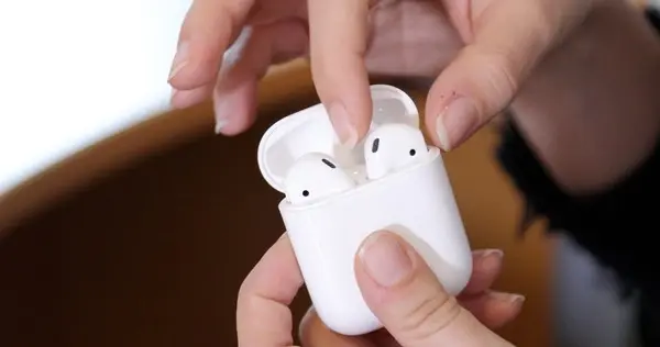 Acheter des AirPods aujourd'hui et les avoir à temps pour Noël ? C'est encore possible !