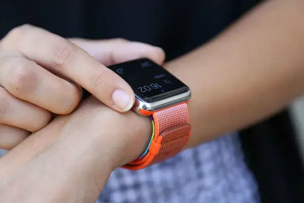 Apple travaillerait sur un capteur de glycémie non invasif pour l'Apple Watch