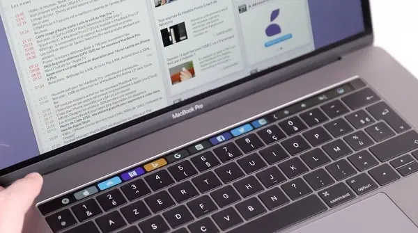 Un craquement se fait entendre sur certains MacBook Pro 2016