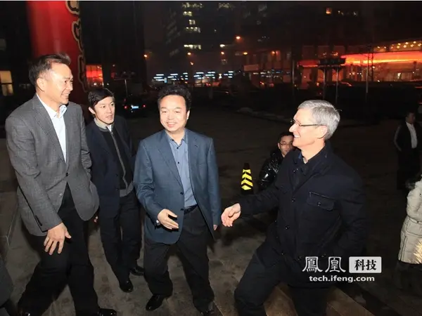 Tim Cook en voyage en Chine pour promouvoir l'iPhone low-cost ?