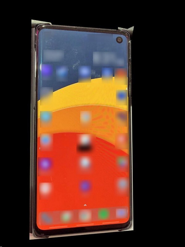 En images : un Galaxy S10 sans encoche et un Xiaomi pliable en trois ?!