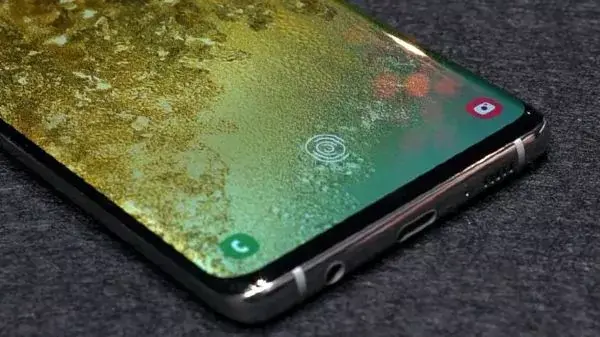 Galaxy S10 : Samsung fixe le bug du déverouillage (par n'importe qui)