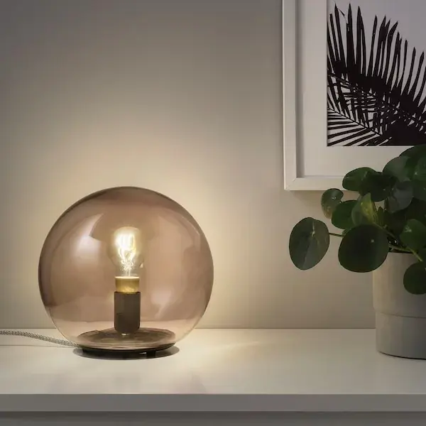 Ikea propose une ampoule à filament connectée Trådfri à 10€