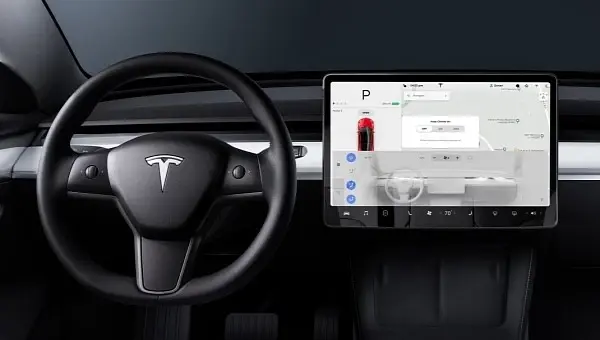 Tesla : la Model 2 déjà produite, CyberTruck en vidéo, une plainte de MAJ et de la pub !