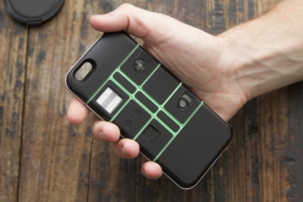 Nexpaq : une coque modulaire pour ajouter des extensions à son iPhone