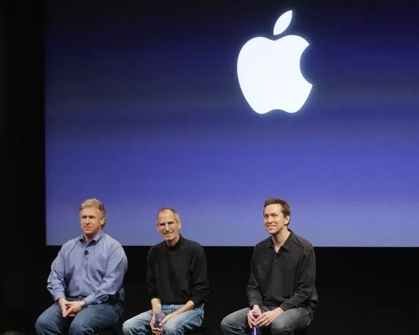 Phil Schiller, Steve Jobs et Scott Forstall.