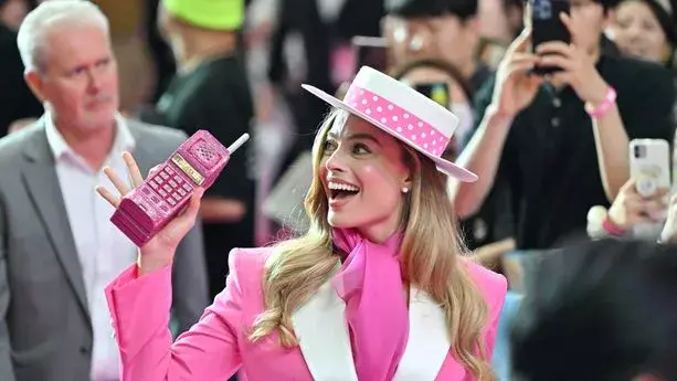 Ciel, un téléphone à clapet Barbie pour cet été #MWC