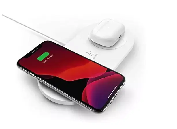 Promos : jusqu'à 67% de réduction sur les accessoires Belkin (chargeur double à 39€, chargeur incliné à 29€, station iPhone/Apple Watch à 85€) 