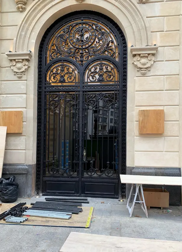 Ça bosse dur à l'Apple Store des Champs-Elysées ! (photos)