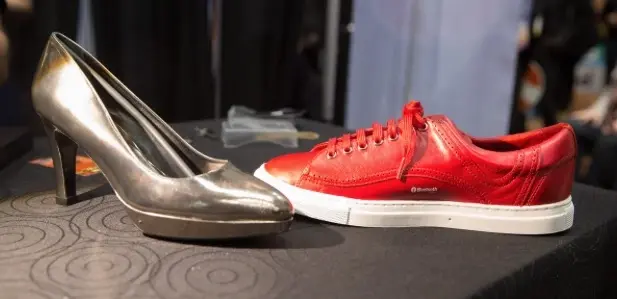 #CES : un français invente les talons chauffants et les chaussures de Marty McFly