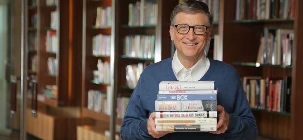 Bill Gates liste ses meilleures lectures de milliardaire pour 2013