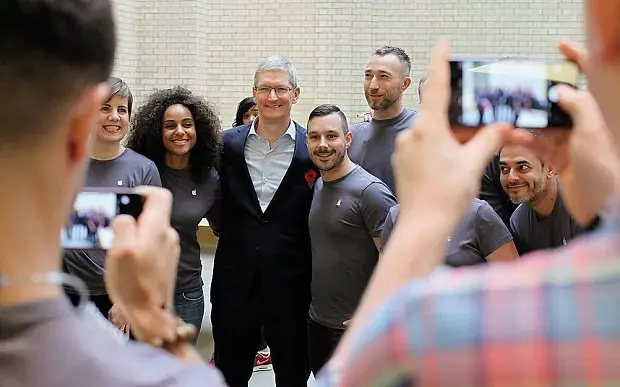 Selon Tim Cook, l'iPad Pro remplacera l'ordinateur portable et fixe "chez beaucoup de gens"