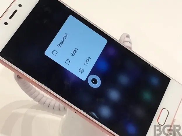 #Trollday : Gionee présente un "iPhone-Galaxy-S" avec des fonctions 3D Touch