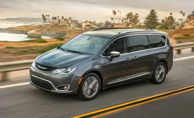 Fiat-Chrysler et Google ensemble pour développer des minivans autonomes ?