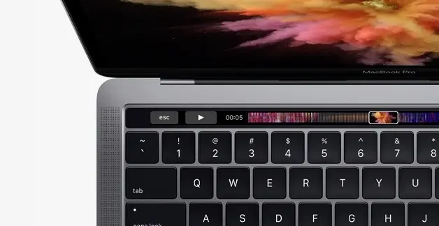 MacBook Pro 2016 avec Touch Bar : la touche "Escape" est toujours accessible comme avant