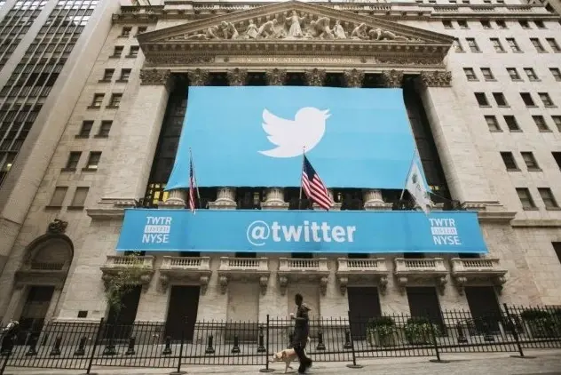 C'est la claque en bourse pour Twitter qui n'attire plus assez de nouveaux utilisateurs