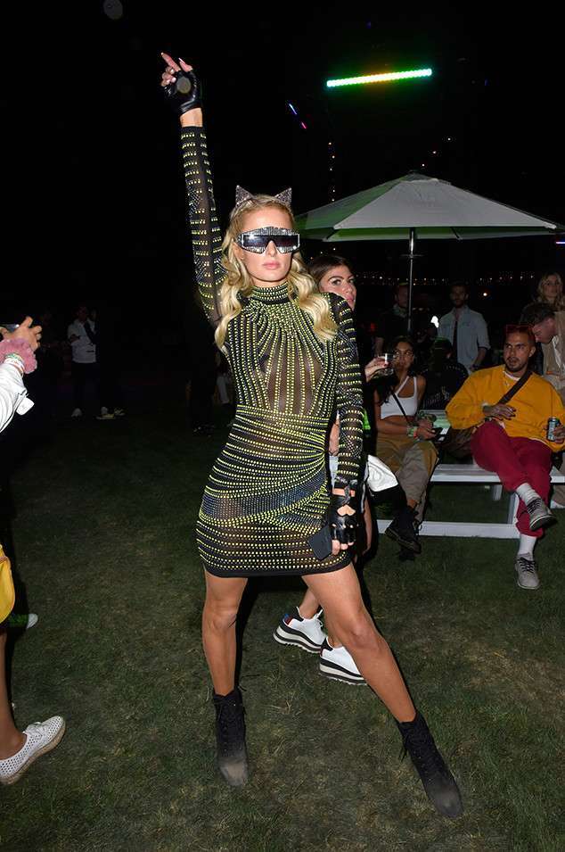 People : Bella Thorne, Paris Hilton, Vanessa Hudgens, Gigi Hadid & Emily Ratajkowski