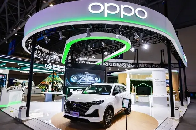 Smartphone en voiture : Oppo réinvente CarKey, MagSafe et l'app Tesla