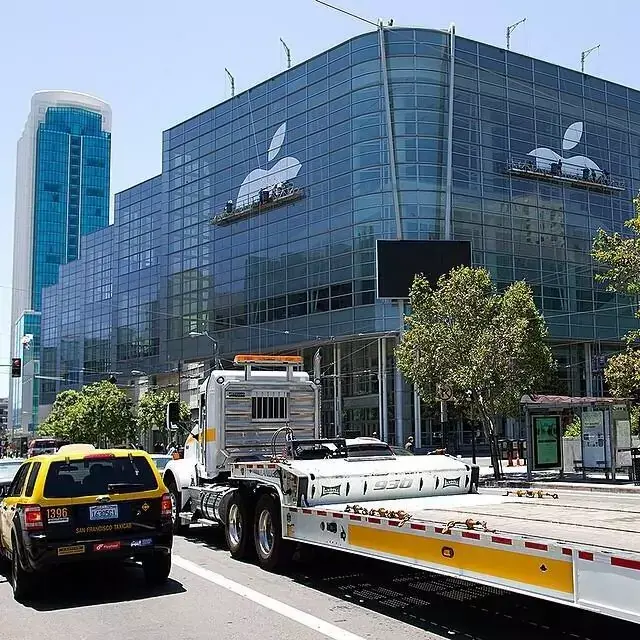 WWDC : la Pomme prend ses quartiers sur la façade du Moscone Center