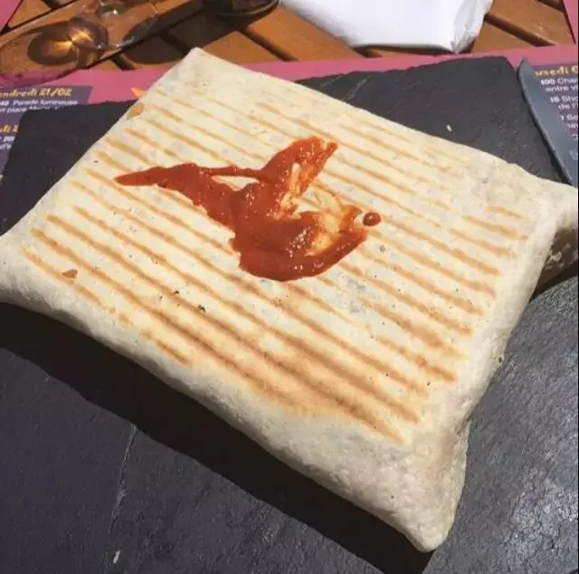 Insolite : un snack bourguignon invente un méga sandwich nommé "iPad"