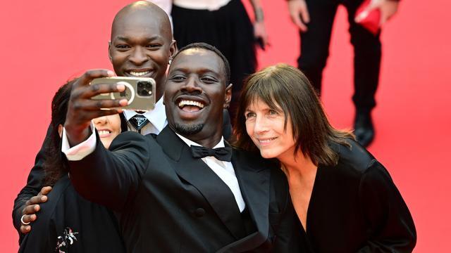 People : Carla Bruni, Omar Sy, Tom Hanks, Nina Dobrev, Adele, Ryan Reynolds, Blake Lively