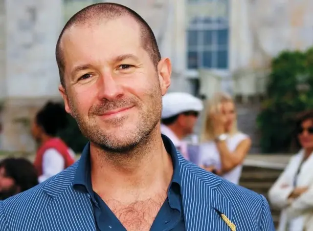 Jonathan Ive : "La Suisse est dans la m..."