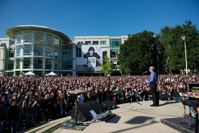 Notre livre de l'été : "Les Vies de Steve". Et si Steve Jobs avait été réincarné ?