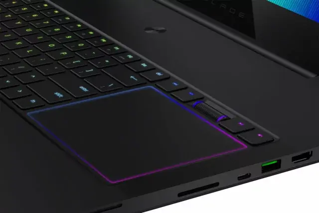 GeForce 1080, GPU externe, écran 4k 17" et Kaby Lake : Razer met à la pression sur Apple !