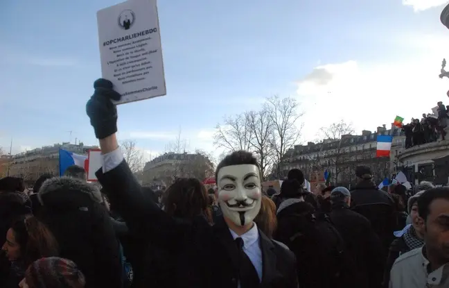 #opCharlieHebdo : les Anonymous mettent en garde les webmasters français (interview)