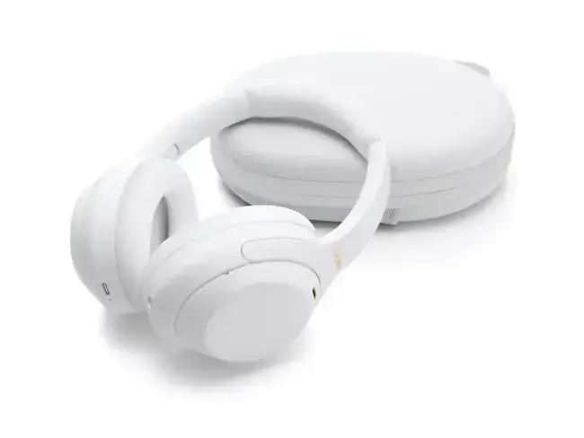 Sony propose une édition limitée Silent White du casque WH-1000XM4