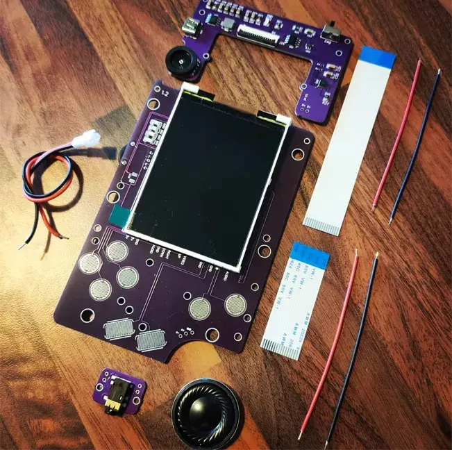 Un kit pour intégrer un Raspberry Pi Zero au sein d'un boitier de Game Boy