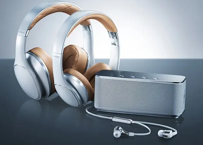 Samsung part à l'assaut de Beats avec ses casques Level Over et On