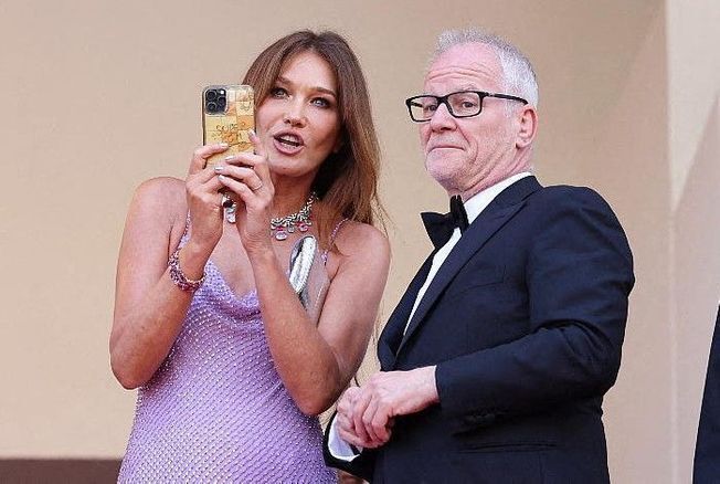 People : Carla Bruni, Omar Sy, Tom Hanks, Nina Dobrev, Adele, Ryan Reynolds, Blake Lively
