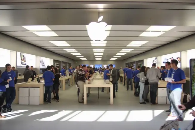 Les Apple Store, un gros bordel derrière le Genius bar ?