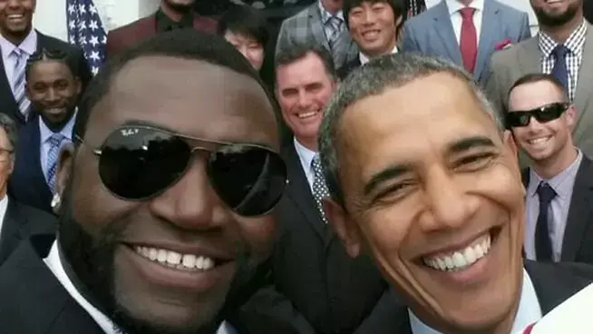 Ça grogne à la Maison Blanche après le selfie de Big Papi Ortiz