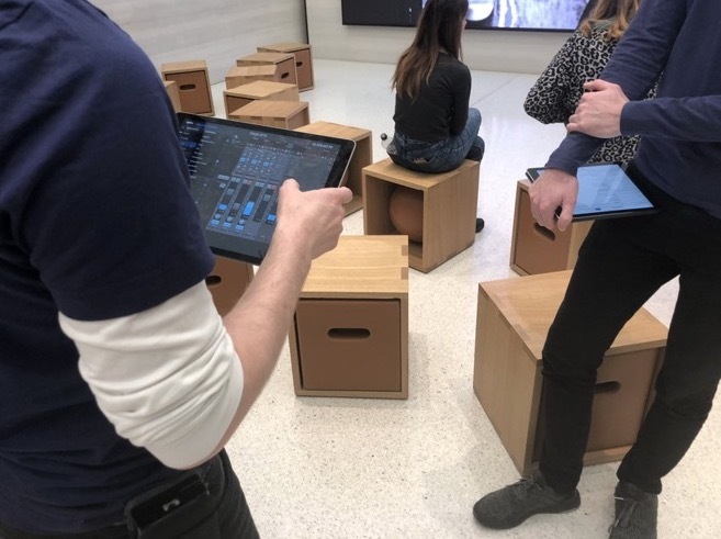 Illustration : Un Apple Store Londonien monte le son via l'iPad