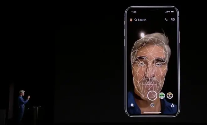 Craig Federighi parle de Face ID : "Apple ne recueille pas de données clients".