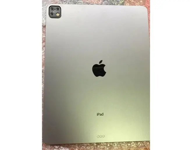 Et si l'iPad Pro avait le triple capteur des iPhone 11/11 Pro [photo en fuite]