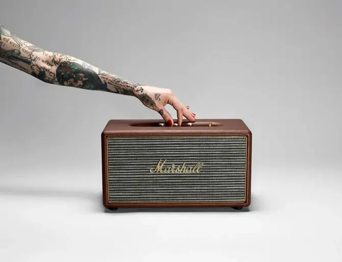 #BlackFriday : des promos sur les enceintes SoundLink Mini II de Bose et Stanmore de Marshall