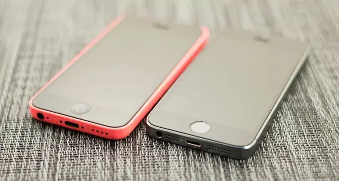 Premiers tests de l'iPhone 5c : une bonne alternative au 5s tout en couleurs