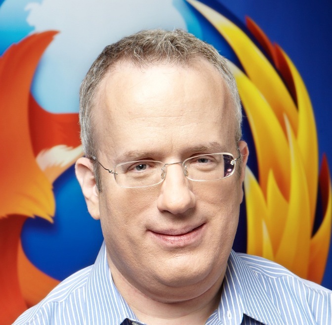 Le nouveau CEO de Mozilla doit gérer le départ de trois administrateurs et un défi