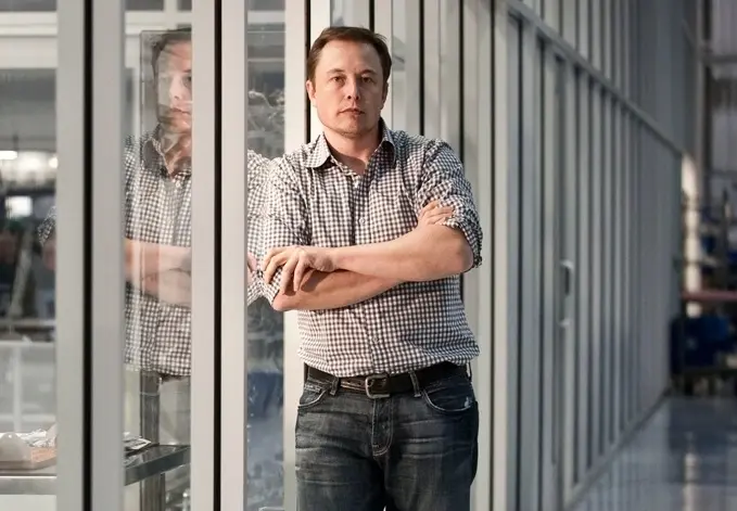 Elon Musk confirme les discussions Apple / Tesla, une acquisition reste improbable